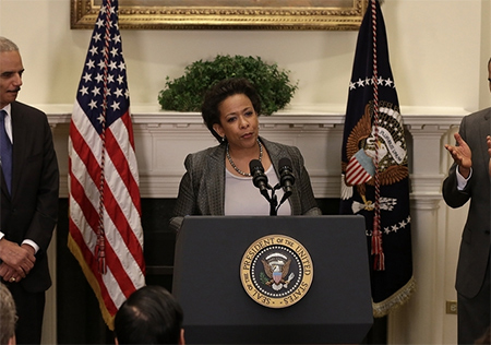 Calma en Baltimore a la espera de decisión de la fiscalía